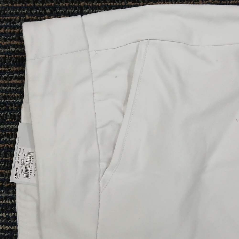 Nwt Croft and Barrow Straight Mid Rise white pull-on Pants 20W - Picture 4 of 8